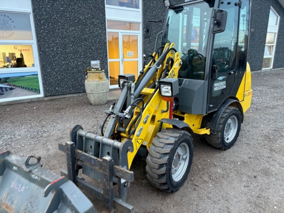 Wacker Neuson wl20 MED HUS, HYDRAULISK SKIFT, SKOVL OG GAFLER - Læssemaskiner - Minilæssere - 5