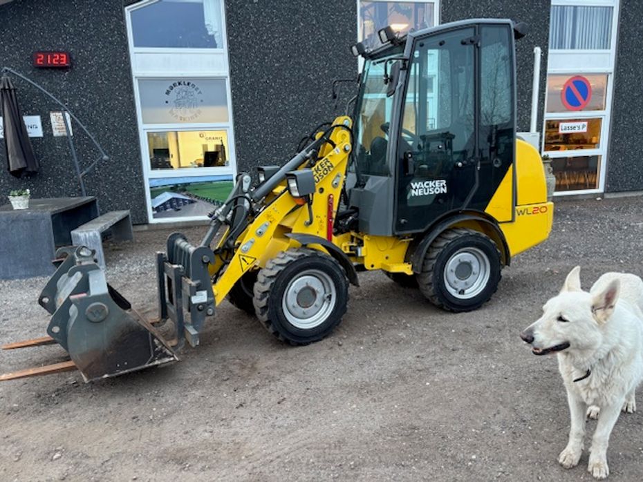 Wacker Neuson wl20 MED HUS, HYDRAULISK SKIFT, SKOVL OG GAFLER - Læssemaskiner - Minilæssere - 1