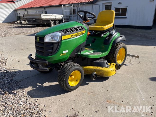 John Deere X165