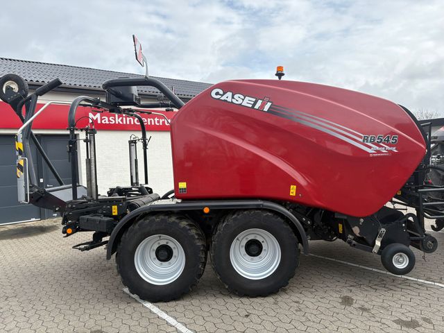 Case IH RB 545 silage pack