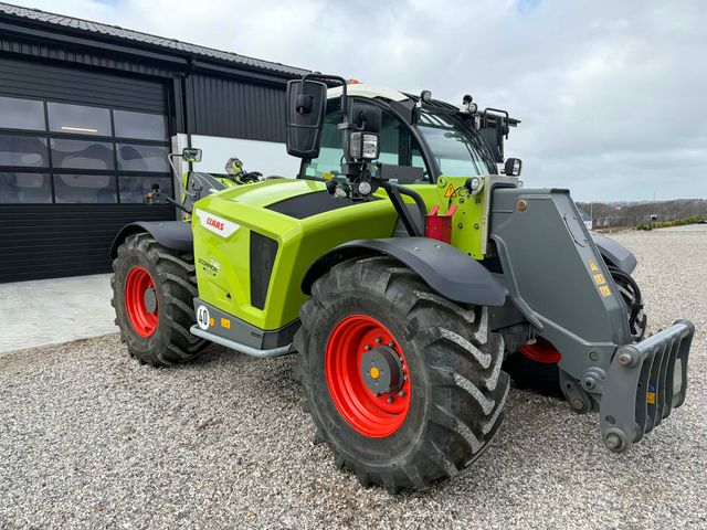 CLAAS Scorpion 746 Varipower