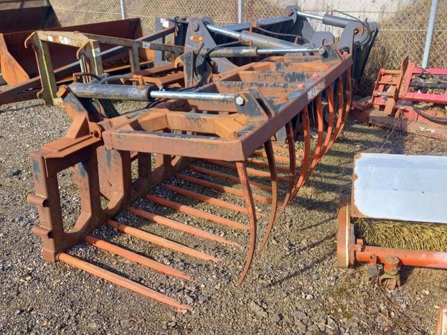 JCB/MO imblement 220 cm. siloklo.