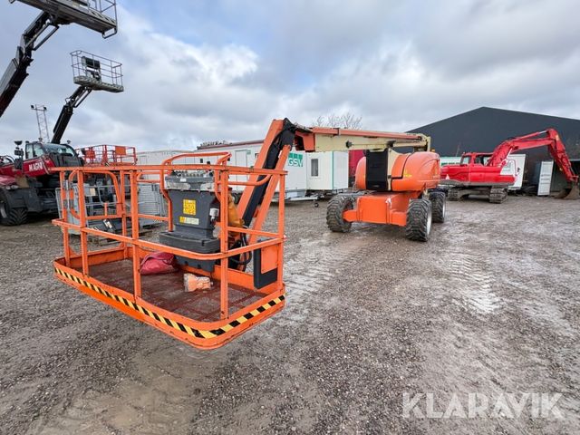 JLG 800AJ