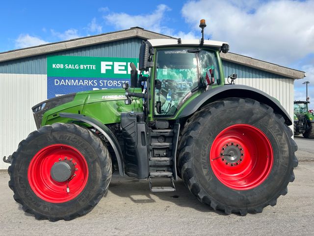 Fendt 1042 Vario S4 Profi Plus