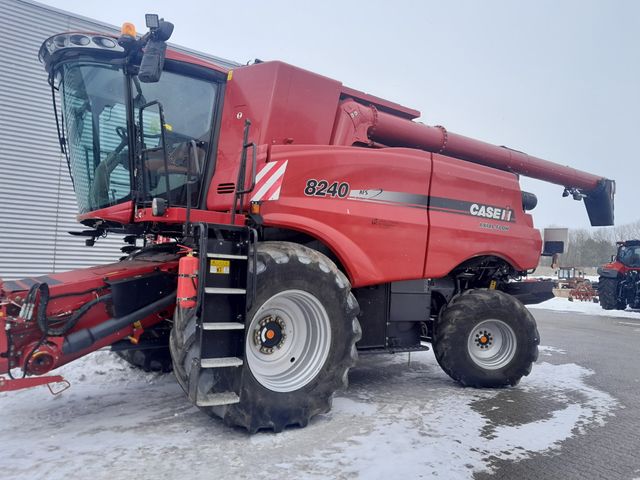 Case IH AF 8240