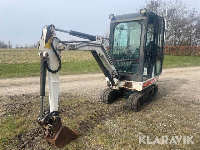 Bobcat 322 med skovle