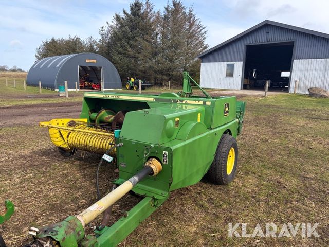 John Deere 456A