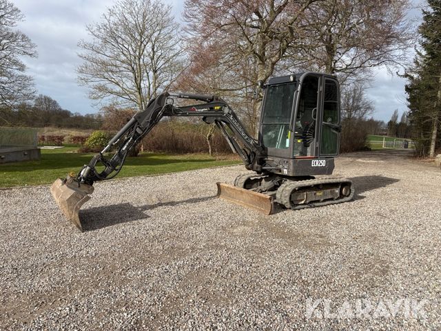Volvo ECR25D excavator