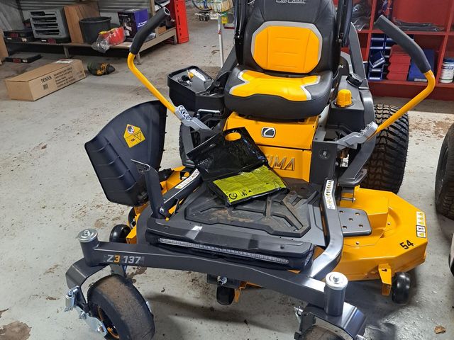 Cub Cadet Z3 137 cm Ny Model