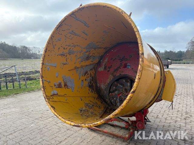 Teagle Tomahawk 5050 - brugt til jordbær