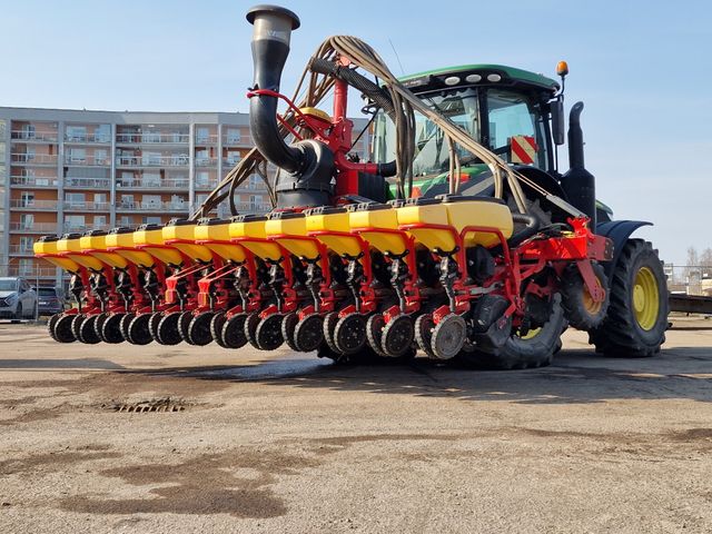 Vaderstad Tempo V12