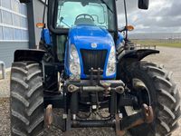 New Holland T5070 4-wd med frontlift - Traktorer - Traktorer 4 wd - 5