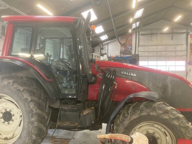 Valtra T131 Hightec