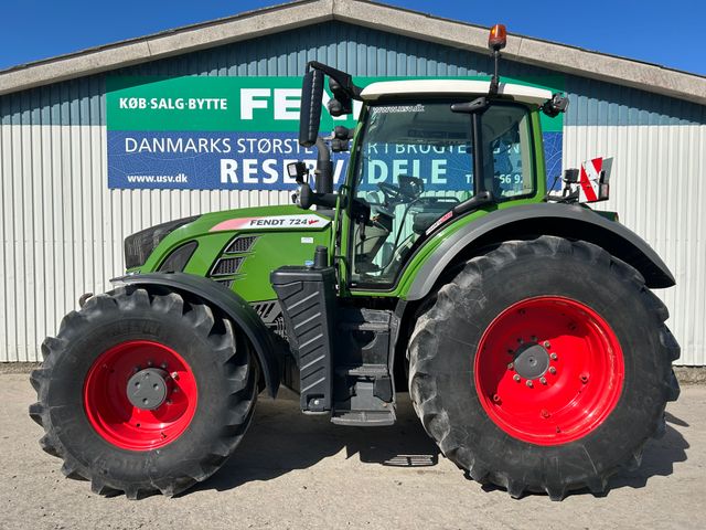 Fendt 724 Vario S4 Profi Plus