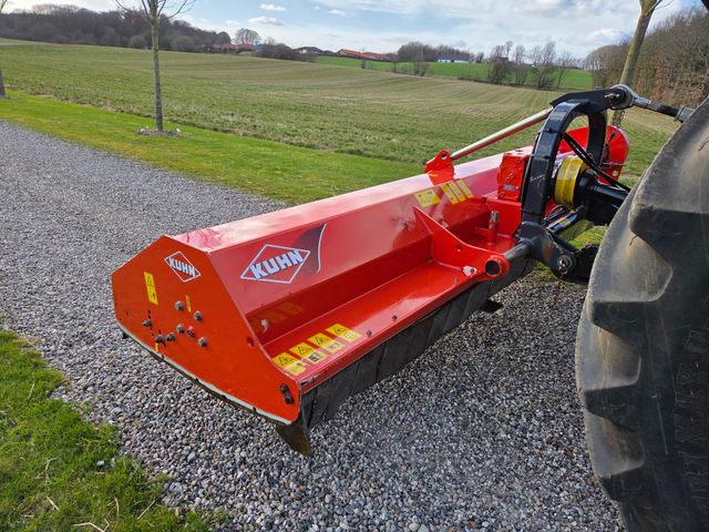 Kuhn BKE 305 Super