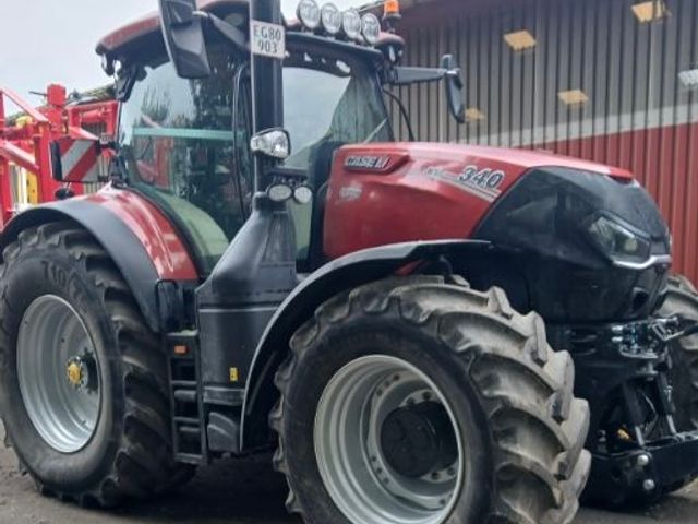 Case IH OPTUM 340 CVX.