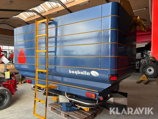 Bogballe M6W D Dynamic Section Control Ready