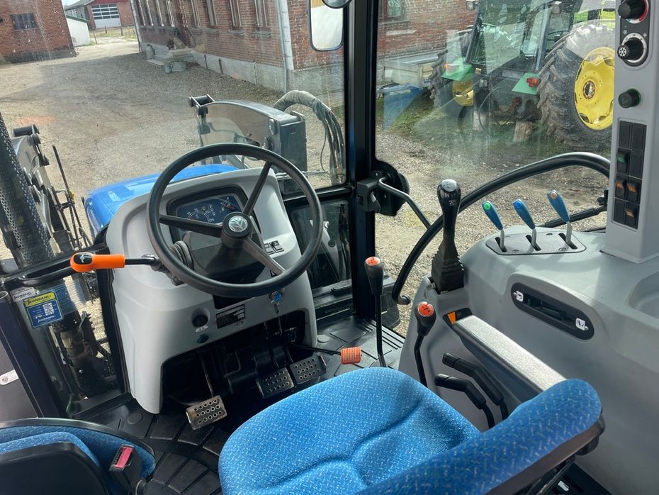 New Holland TD5.65 Frontlæssertraktor - Traktorer - Traktorer 4 wd - 6