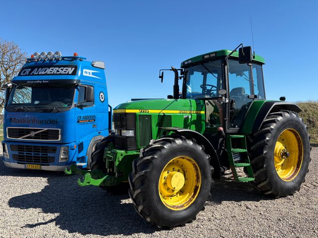 John Deere 7710