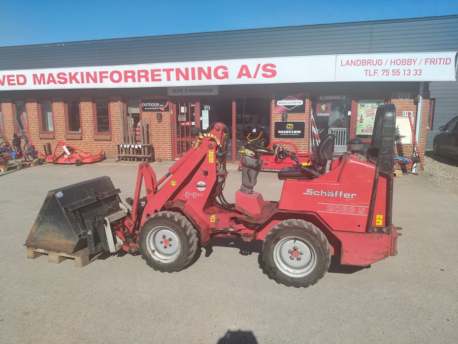 Schäffer 2033 S med skovl og pallegafler - Læssemaskiner - Minilæssere - 1