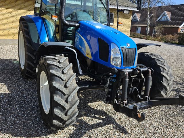 New Holland TL 90