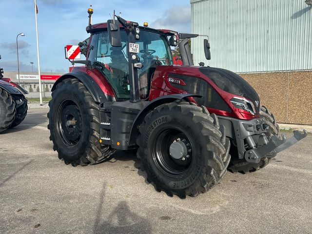 Valtra Q305 