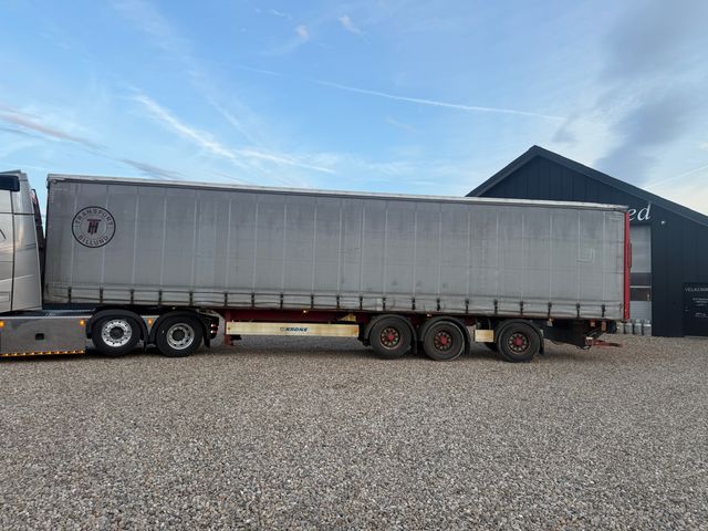 KRONE 24 ton gardintrailer med læssebagsmæk