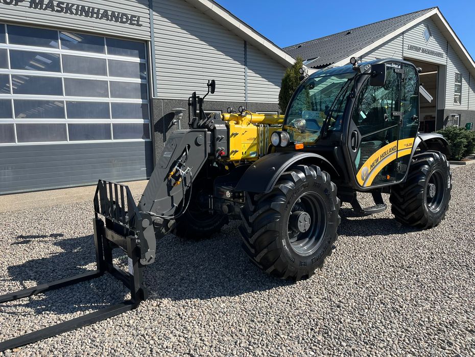 New Holland TH 9.35 BEMÆRK KUN 26 timer. Ny overgemt maskine til de helt rigtige penge - Læssemaskiner - Teleskoplæssere - 18