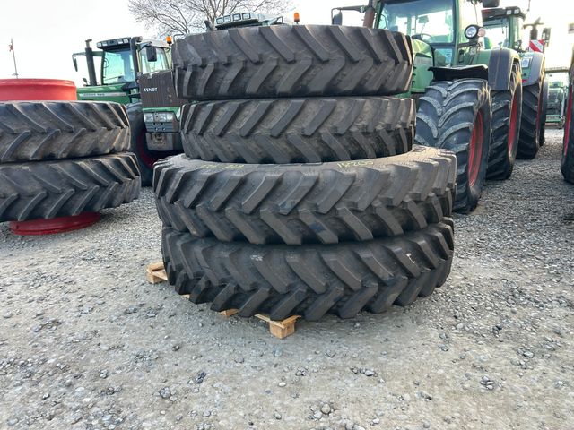 BKT VF 420/95R50 + VF 380/85R38 - spor 2.25m - 728/724 - Traktor tilbehør - Sprøjtehjul