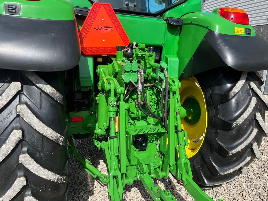 John Deere 6420  Premium, med frontlift og evt et sæt tvillinghjul - Traktorer - Traktorer 4 wd - 16