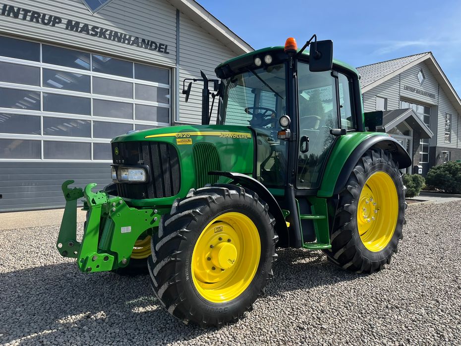 John Deere 6420  Premium, med frontlift og evt et sæt tvillinghjul - Traktorer - Traktorer 4 wd - 12