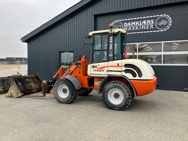 Schaeff SKL824