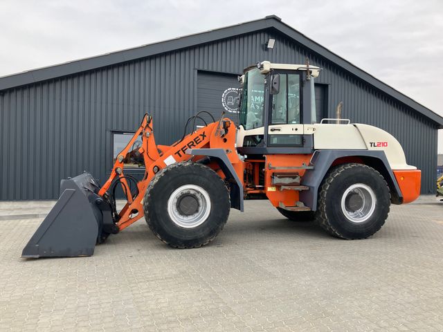 Terex TL210