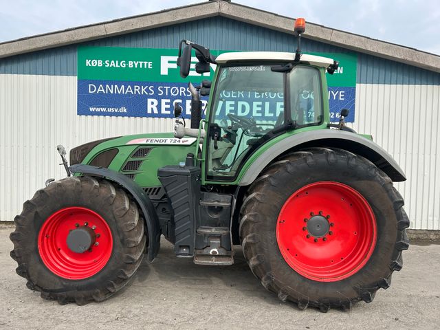 Fendt 724 Vario SCR Profi Plus
