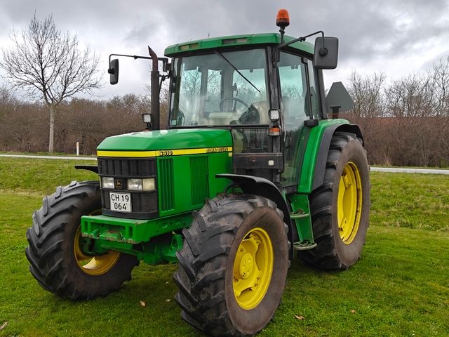 John Deere 6410