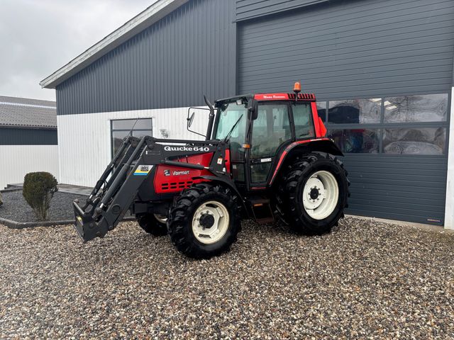 Valmet 6400 med Ålø Quicke 640 frontlæsser