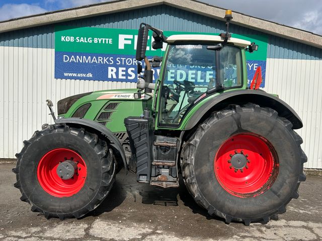Fendt 724 Vario S4 Profi Plus