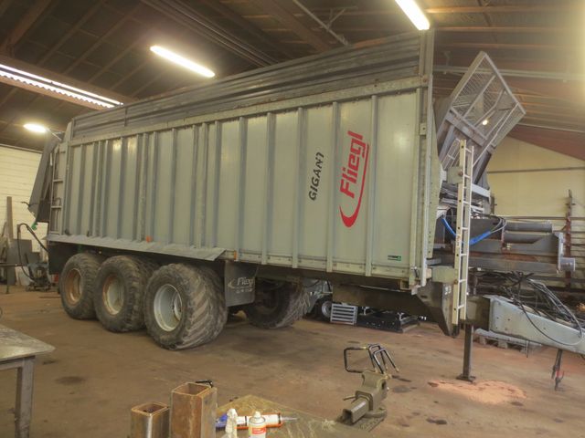 Fliegl ASW288