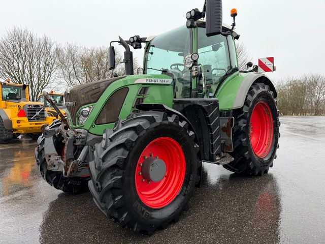 Fendt 724 Vario SCR Profi Plus