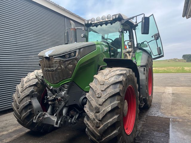 Fendt 1046 Vario S4 Profi Plus 