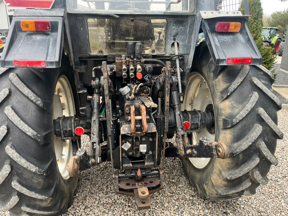 Valmet 805 GLOX med skovinddækning - Traktorer - Traktorer 4 wd - 4