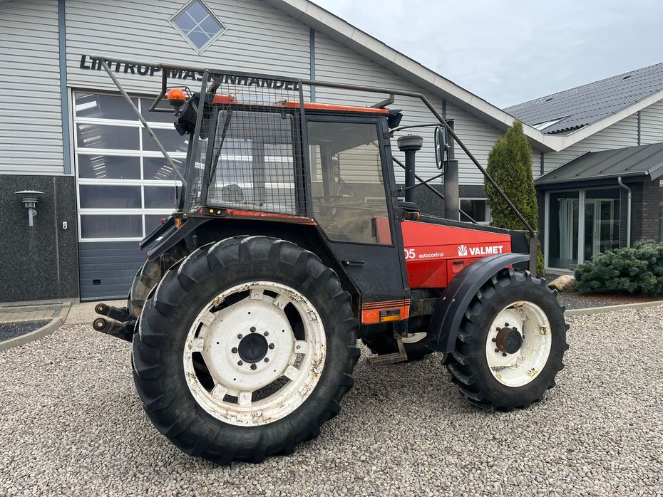 Valmet 805 GLOX med skovinddækning - Traktorer - Traktorer 4 wd - 12