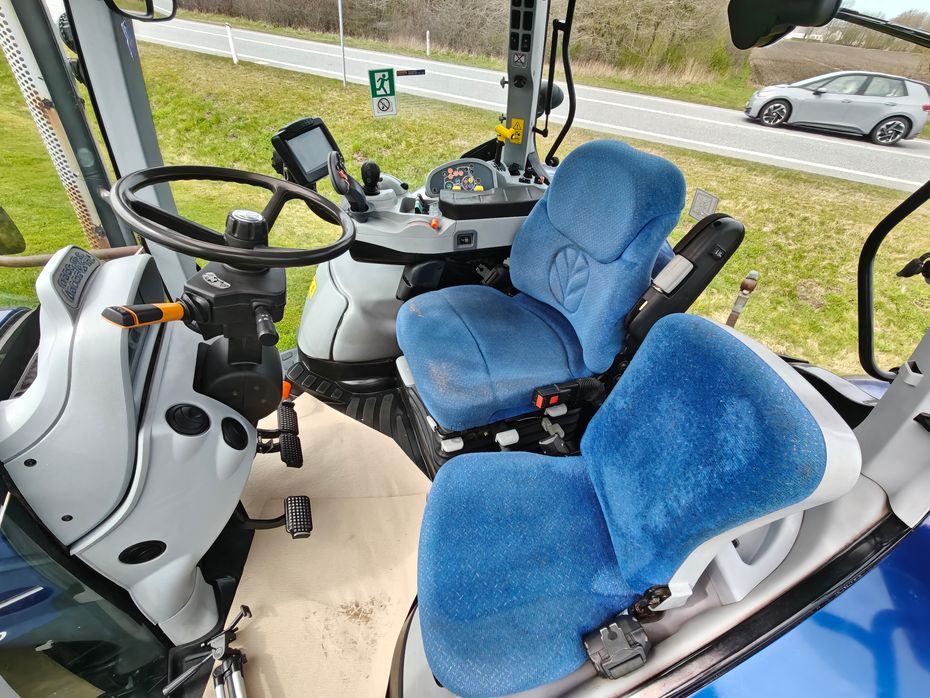 New Holland T7.260 Power Command - Traktorer - Traktorer 4 wd - 5