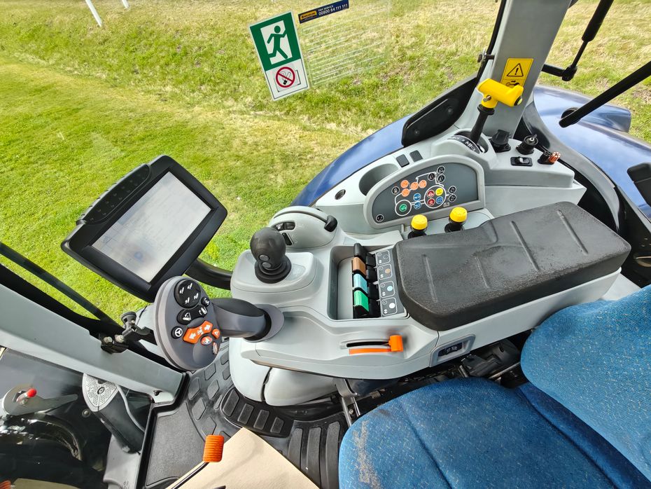 New Holland T7.260 Power Command - Traktorer - Traktorer 4 wd - 6