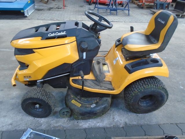 Cub Cadet XT2 PS107