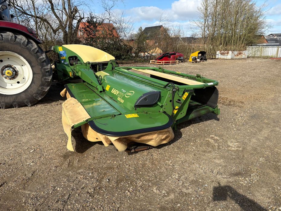 KRONE Easycut B 1000 CV og F 360 CV med bånd - Græsmaskiner - Skårlæggere/skivehøstere - 4