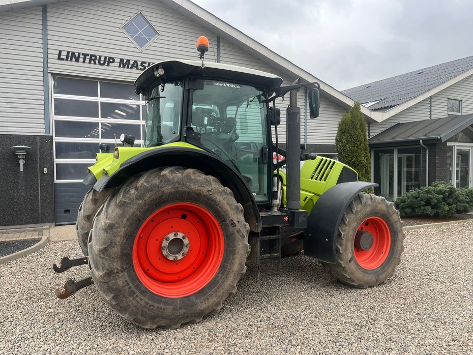 CLAAS ARION 650 Cebis med frontlift - Traktorer - Traktorer 4 wd - 16