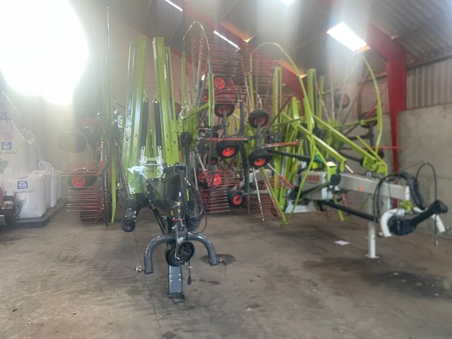 CLAAS Liner 4900 Business