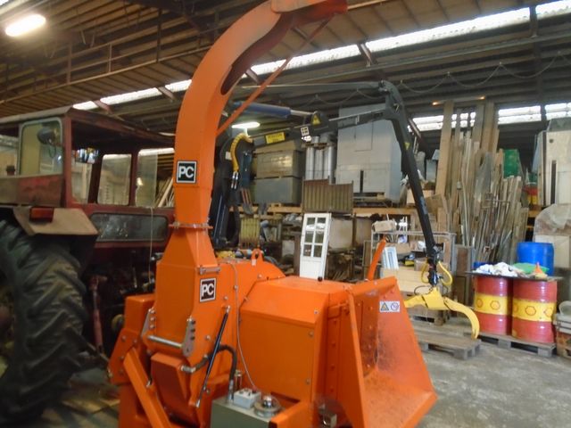 PC 942 - 27 cm Pilleflishugger & Vreten 50/25 Kran