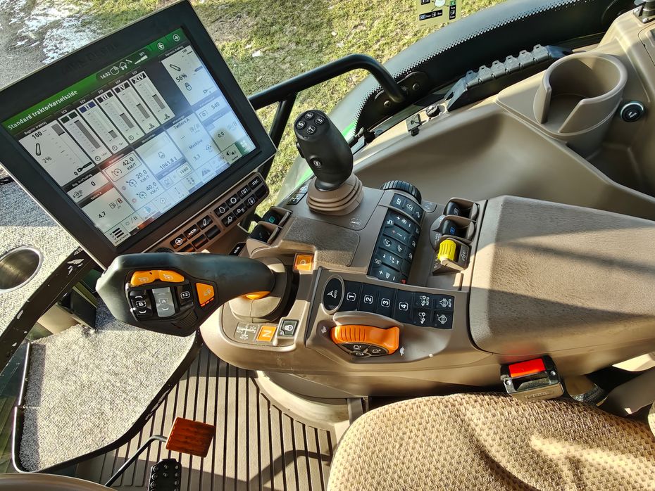 John Deere 6155R - Traktorer - Traktorer 2 wd - 11